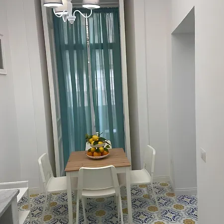 Apartment Luna Rossa Neapel